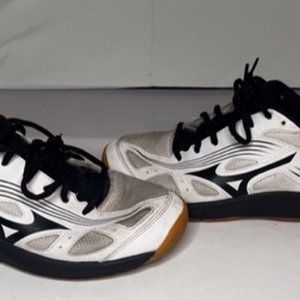 Mizuno Cyclone Speed 3 Women’s 9 Volleyball Shoes White Black Gum Soles